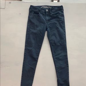 black american eagle skinny jeans
